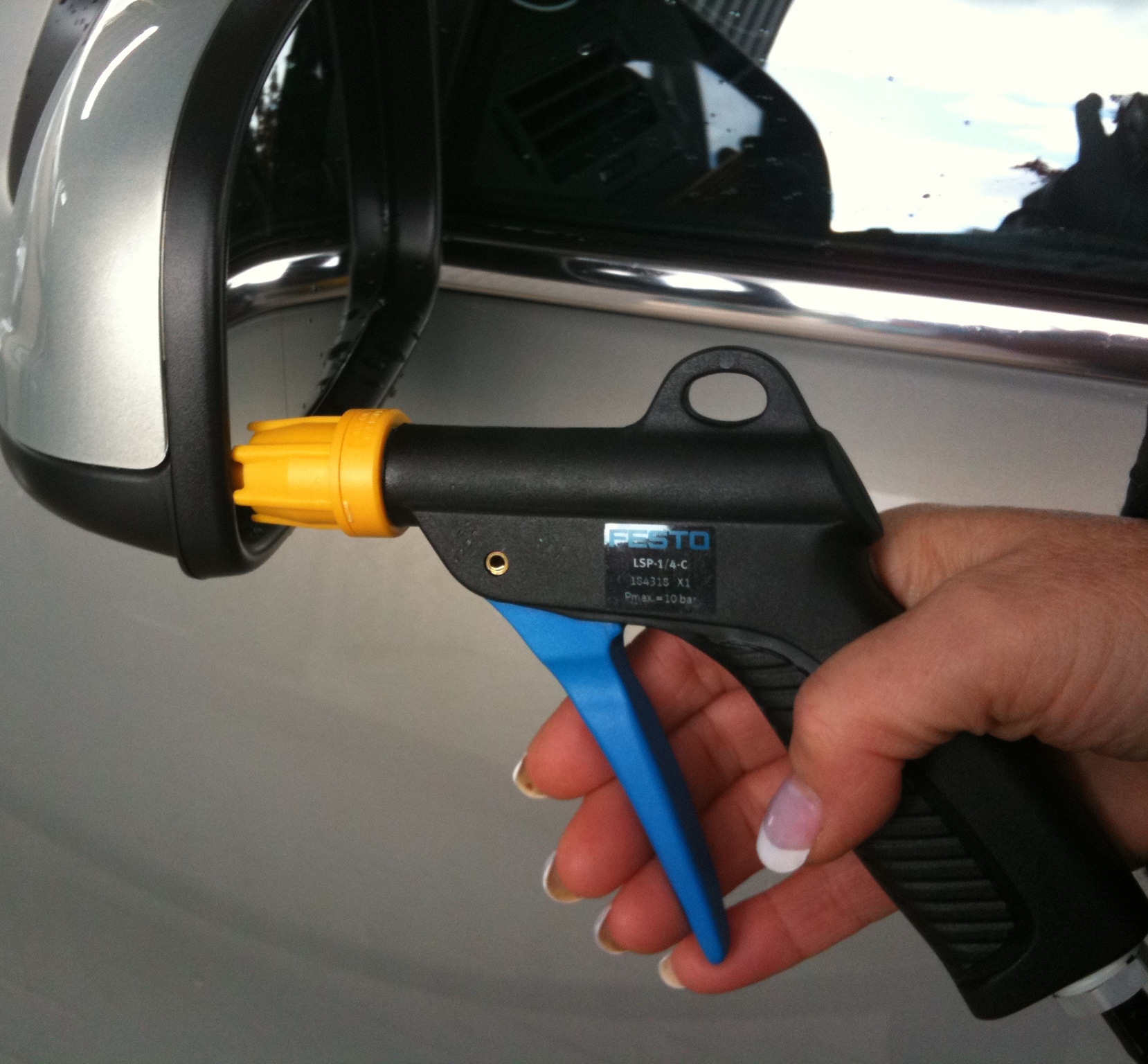 Aussenspiegel ausblasen gegen h&auml;ssliche Kalkflecken